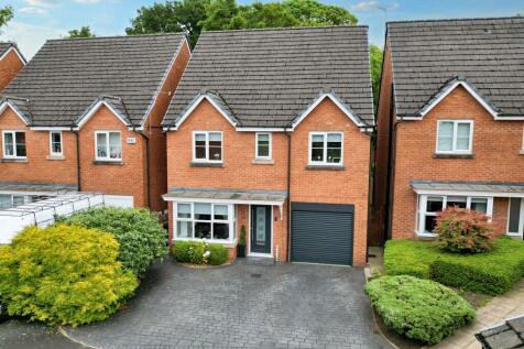 5 bedroom detached house for sale