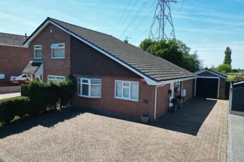 2 bedroom semi-detached bungalow for sale