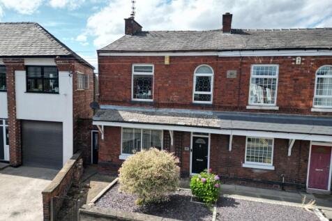 3 bedroom end of terrace house for sale