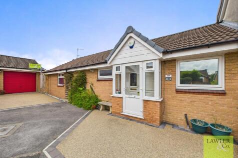 2 bedroom semi-detached bungalow for sale