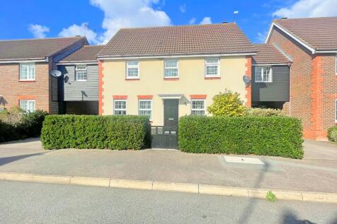 5 bedroom link detached house for sale