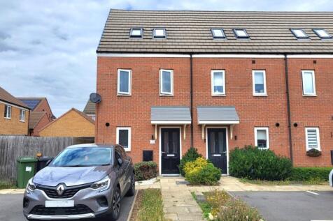 3 bedroom end of terrace house for sale