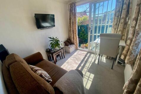Lyndhurst Road, Christchurch BH23 1 bed park home for sale