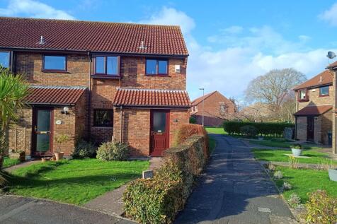 Russell Drive, Christchurch BH23 3 bed end of terrace house for sale