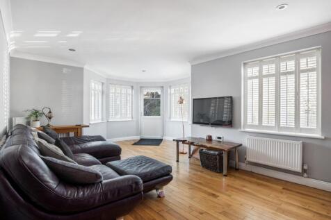 Stokewood Road, Bournemouth BH3 2 bed ground floor flat for sale
