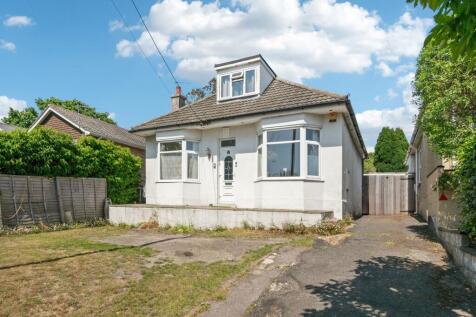Hurn Road, Christchurch BH23 4 bed detached bungalow for sale