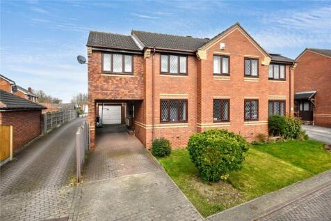 4 bedroom semi-detached house for sale