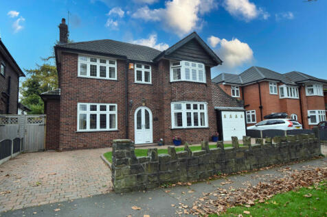 4 bedroom detached house for sale