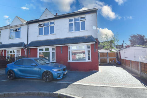 Hawthorn Avenue, Urmston, M41 3 bed semi