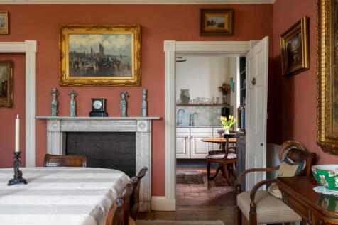 7 bedroom country house for sale