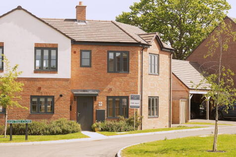 2 bedroom semi-detached house for sale
