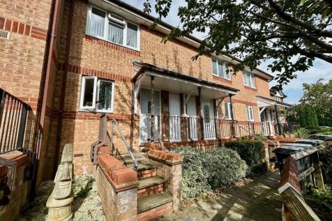 Windsor Wood, Waltham Abbey 2 bed house for sale