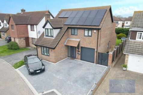 Tindall Close, Harold Wood RM3 4 bed detached house for sale