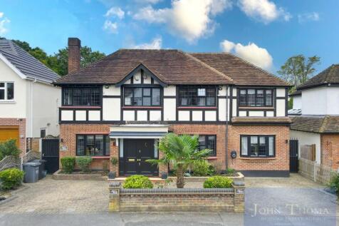 6 bedroom detached house for sale