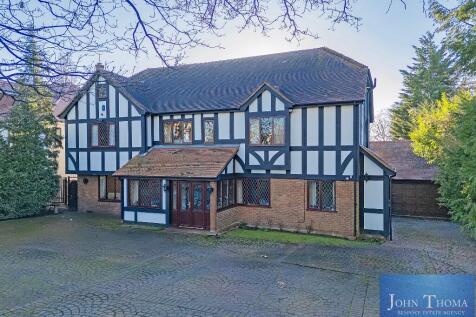 Manor Road, Chigwell IG7 6 bed detached house for sale