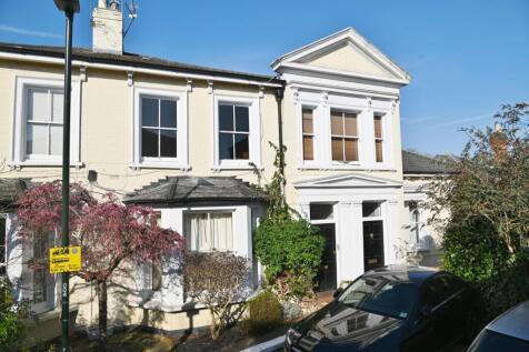 Elfin Grove, Teddington TW11 1 bed apartment for sale