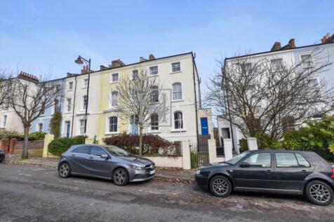 3 bedroom flat for sale