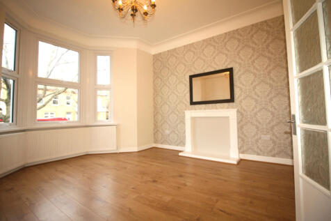 Earlham Grove, E7 1 bed flat for sale