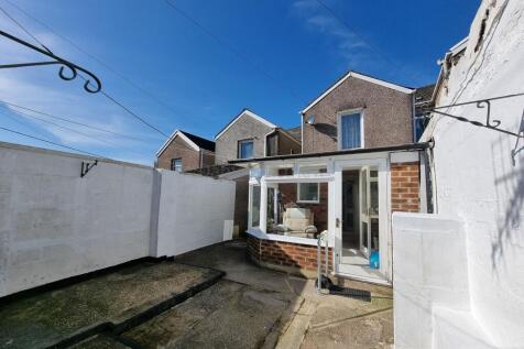 Cymmer Road, Maesteg, Bridgend. CF34 0UT 2 bed terraced house for sale