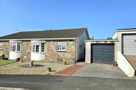 2 bedroom semi-detached bungalow for sale