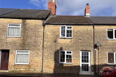 West Street, Somerset TA18 2 bed terraced house for sale