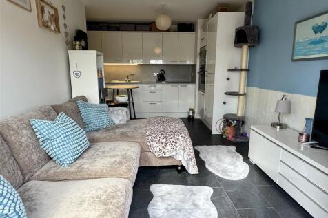Chataway House, Somerset TA20 2 bed apartment for sale