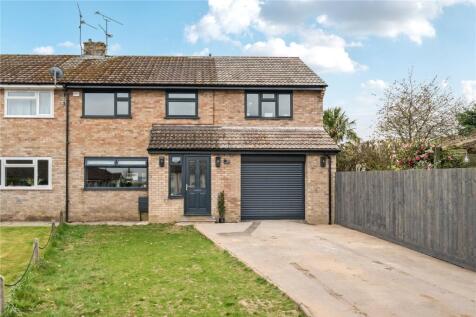 4 bedroom semi-detached house for sale