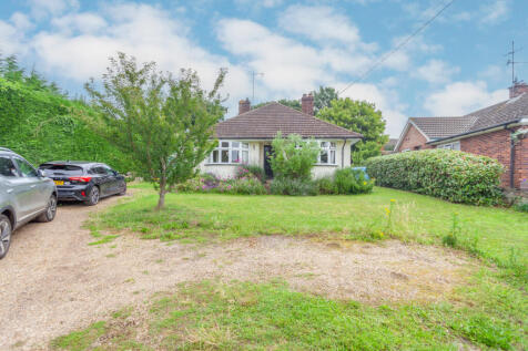 Woolnough Road, Woodbridge, IP12 1HJ 5 bed detached bungalow for sale