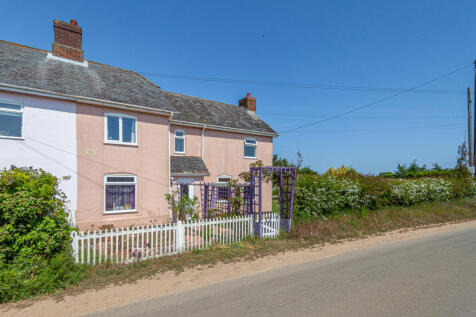 4 bedroom semi-detached house for sale