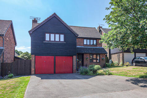 Melton Grange Road, Melton, IP12 1SA 4 bed detached house for sale
