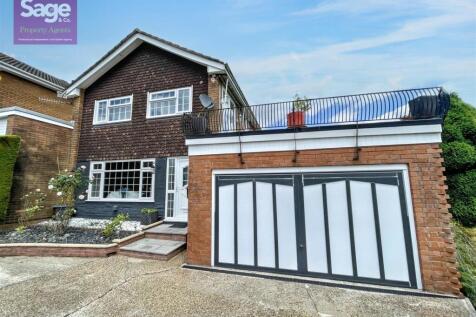 2 bedroom detached house for sale