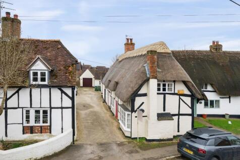 Quainton,  Buckinghamshire,  HP22 3 bed detached house for sale
