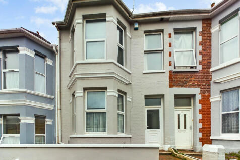 Welbeck Avenue, Plymouth PL4 3 bed terraced house for sale