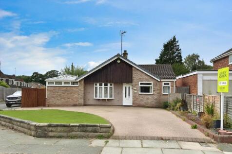 3 bedroom detached bungalow for sale