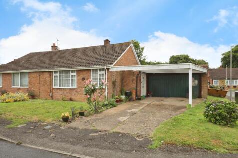 2 bedroom semi-detached bungalow for sale