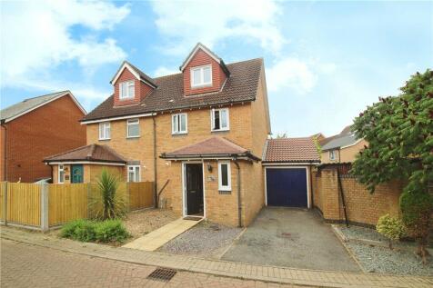 Spitfire Close, Ipswich, Suffolk 3 bed semi