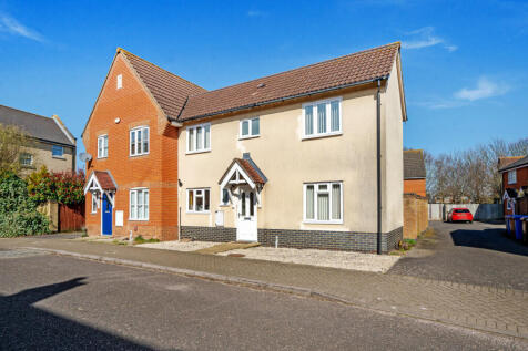2 bedroom semi-detached house for sale
