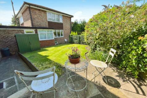 Pear Tree Close, Marple Bridge... 3 bed link detached house for sale