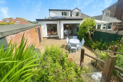 Fernhill, Mellor, Stockport, SK6 3 bed bungalow for sale
