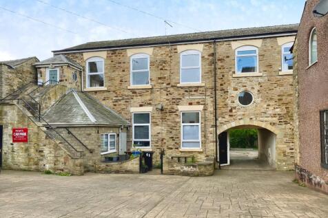 3 bedroom flat for sale