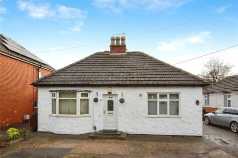 Bunkers Hill, Lincoln, Lincolnshire, LN2 4 bed bungalow for sale