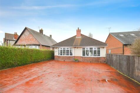 Stockton Road, Hartlepool, Durham, TS25 2 bed bungalow for sale