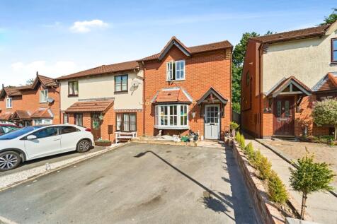 St. Marks Close, Telford, Shropshire... 3 bed semi