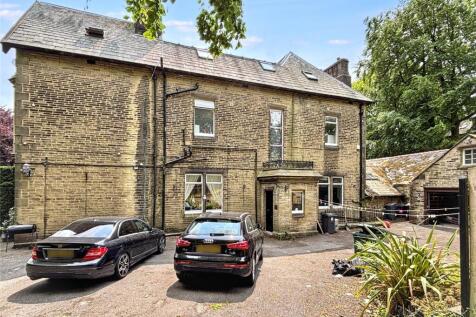 Clayton Lane, Clayton, Bradford, West... 5 bed semi
