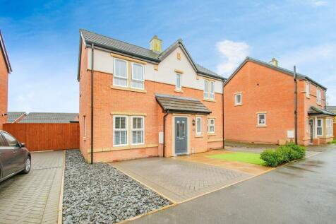 3 bed detached house