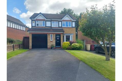 4 bedroom detached house for sale