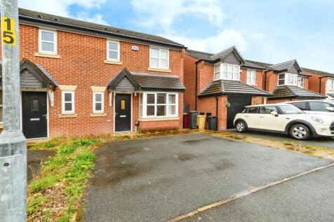 3 bedroom semi-detached house for sale