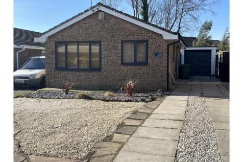 2 bedroom detached bungalow for sale