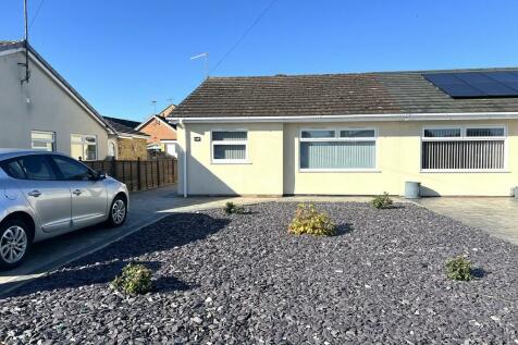 2 bedroom semi-detached bungalow for sale