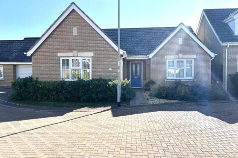 2 bedroom detached bungalow for sale